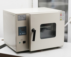 實驗(yan)電熱鼓風(feng)幹燥箱